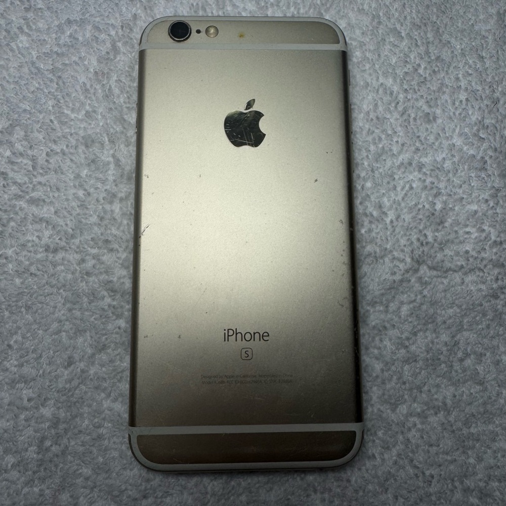 Apple IPhone S Model A 1688 FCC ID:BCG -E2946A IC:579C-E2946A For Parts Only